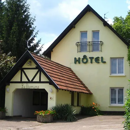 Le Domino Hotel
