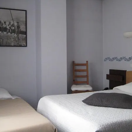 Le Domino Hotel 2*