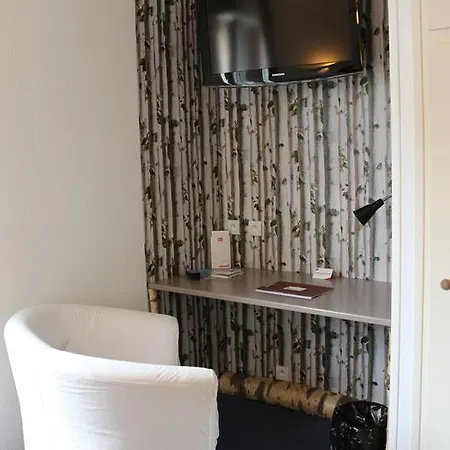 Le Domino Hotel 2*
